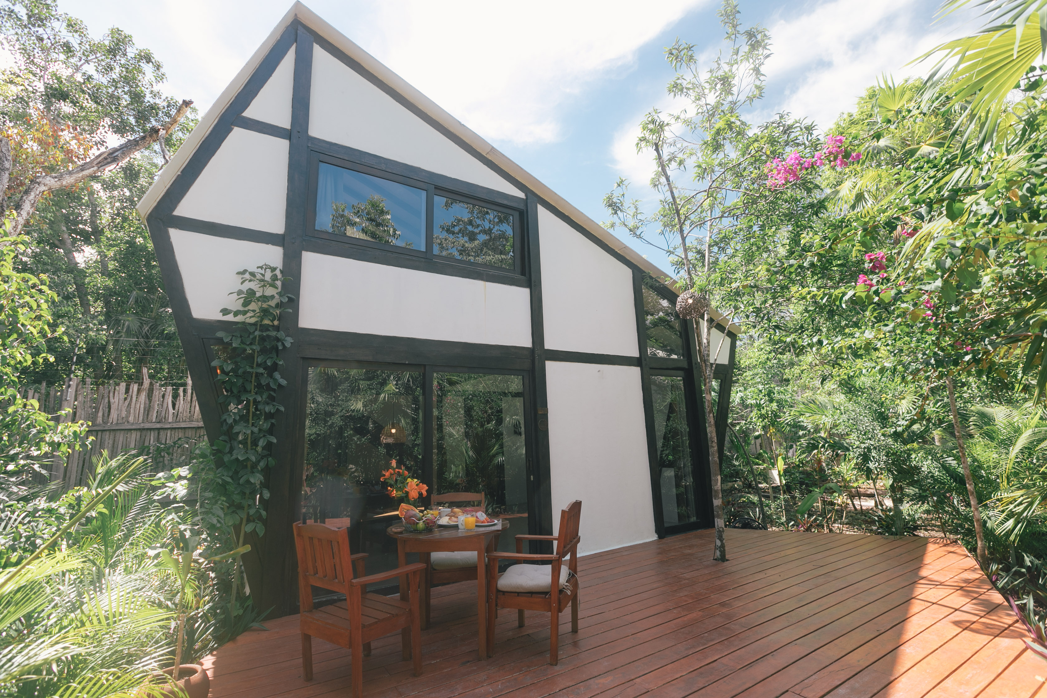 Jungle Lodge Image
